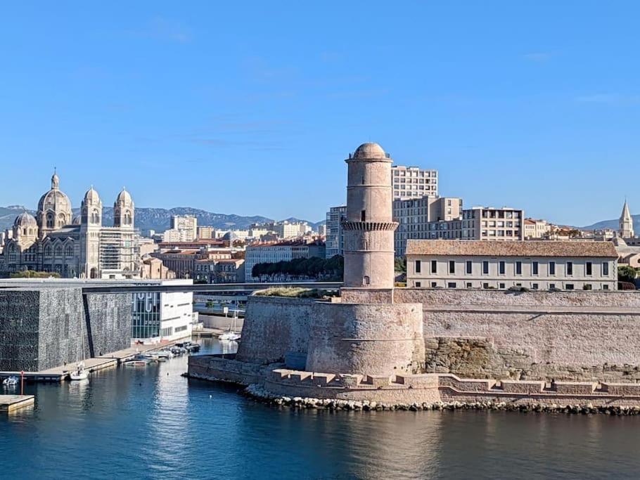 Escapade Marseillaise Pres Des Terrasses Du Port Apartment Марсилия Екстериор снимка