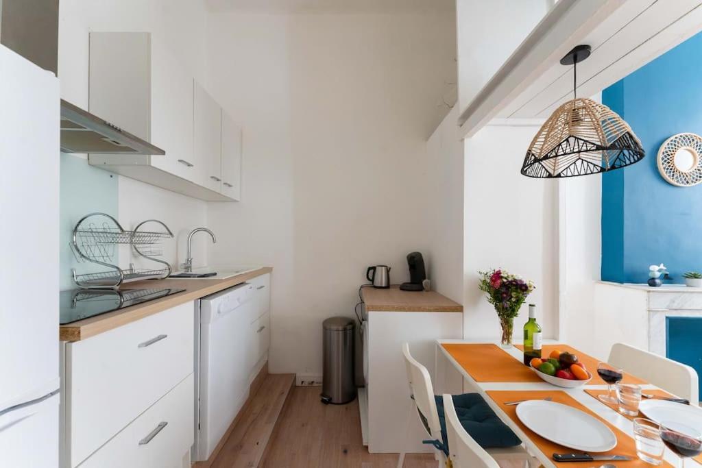 Escapade Marseillaise Pres Des Terrasses Du Port Apartment Марсилия Екстериор снимка