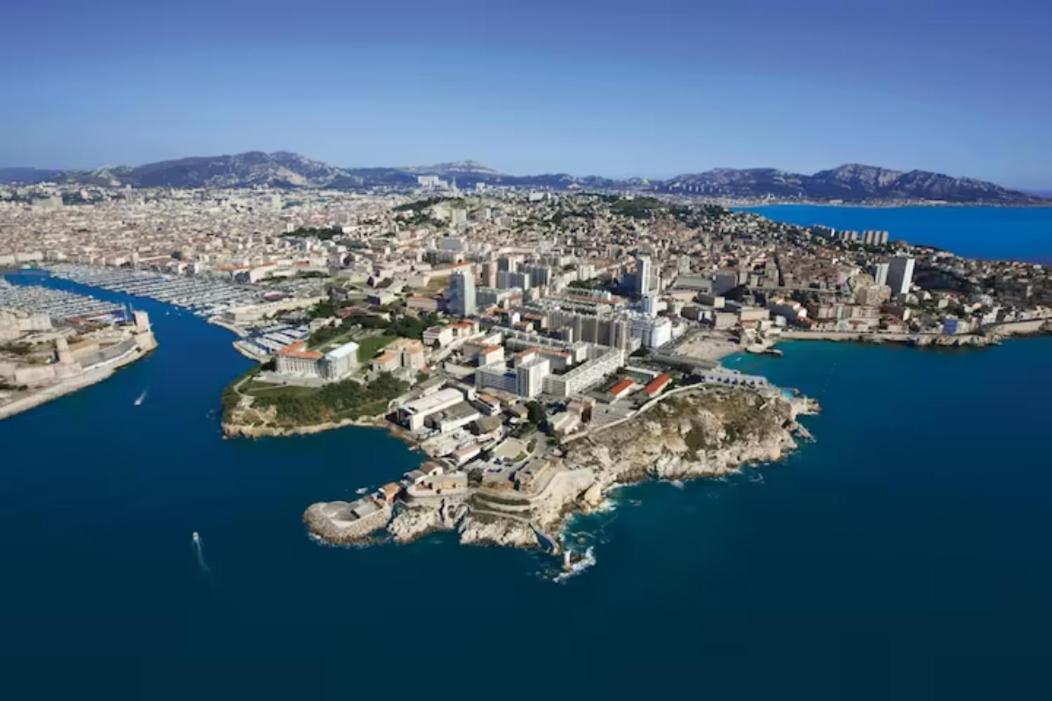 Escapade Marseillaise Pres Des Terrasses Du Port Apartment Марсилия Екстериор снимка